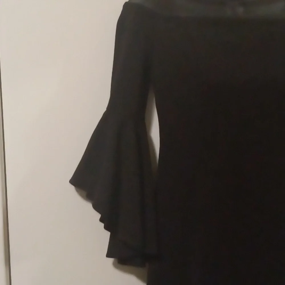 Calvin Klein off the shoulder Cocktail Dress , Two Colors Available - Picture 6 of 10